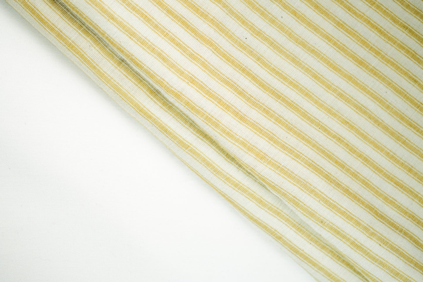 Pinstripe white-mustard muslin