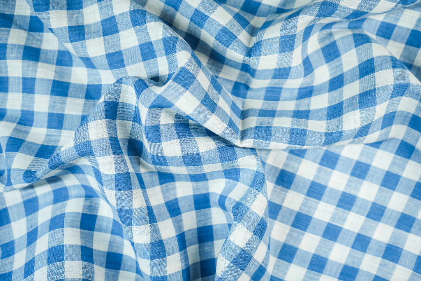 Boxy blue-white muslin checks