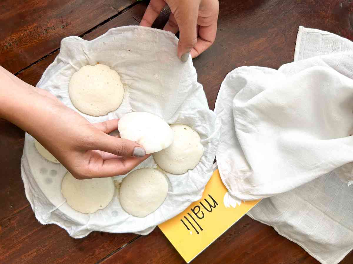 Premium 13-inch Handloom Idly Thuni | Pre-Hemmed Cotton Steamer Cloth for Kundan Thattu | Chemical-Free & Less-Stick